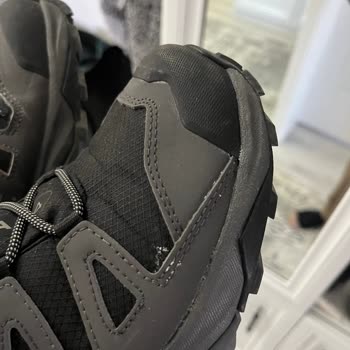 Sportive Mağazasından Alınan Botlarda Beklenmedik Beyazlık Sorunu Ve İade Reddi