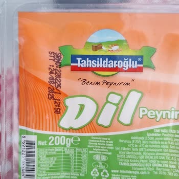 Tahsildaroğlu SKT Geçmemiş Üründe Küf: Müşteri Sağlığı Tehlikede!