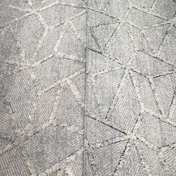 Empera Halı'da Renk Değişimi Sorunu