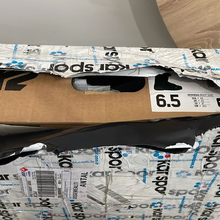 Yanlış Numara Ayakkabı Ve Beymen'in İlgisizliği