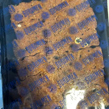 Küflü Ürün Ve İlgisiz Mağaza: Müşteri Peşinde Koşuyor!