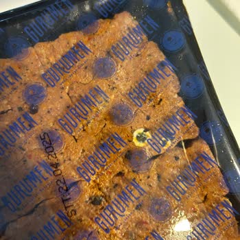 Küflü Ürün Ve İlgisiz Mağaza: Müşteri Peşinde Koşuyor!