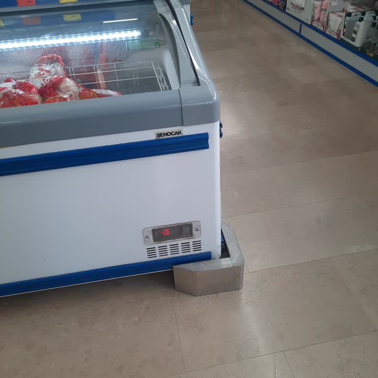 BİM Marketlerinde Güvenlik Açığı: Çocuğumun Yaralanmasına Sebep Oldu