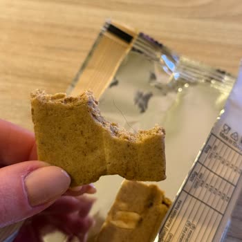 Protein Bar İçinden Çıkan Kıl Şoku