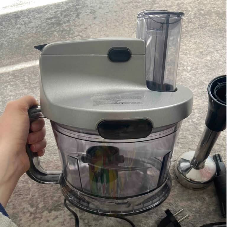 Mutfak Robotunda Erime Ve Garanti Sorunu