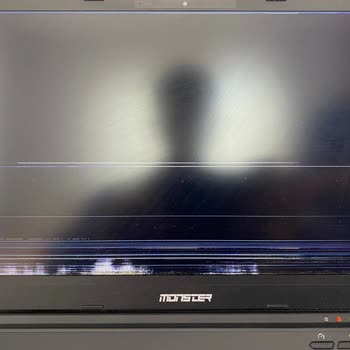 PTT Kargo İle Taşınan Laptopun Hasar Görmesi Ve Müşteri Mağduriyeti