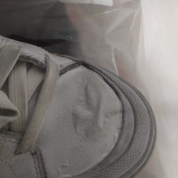 Nike Ayakkabıda Beklenmedik Kabarmalar