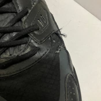 Lacoste Ürününde Hızlı Deformasyon Ve Çözüm Eksikliği