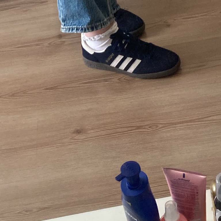Adidas Spezial Modelinde Yanıltıcı Kalıp Sorunu