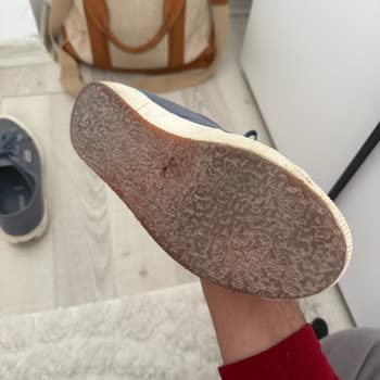 Kullanılmış Ayakkabı İle Rezil Olduk: Doğum Günü Kabusu