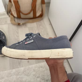 Kullanılmış Ayakkabı İle Rezil Olduk: Doğum Günü Kabusu