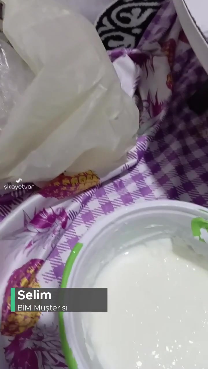 BİM Ambalajda Tarih Belirtilen Yerin Ürün Açılışında Çöpe Gitmesi! videonun kapak resmi