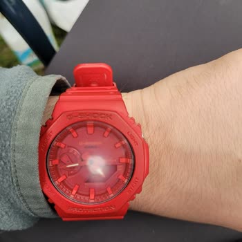 Su Geçirmez Denilen Saat Su Aldı!