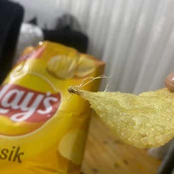 Cips Paketinde Hijyen Sorunu