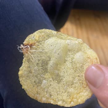 Cips Paketinde Hijyen Sorunu