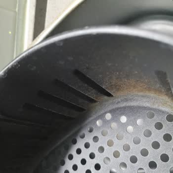 Kumtel Airfryer İç Haznesi Küflenme Ve Soyulma Sorunu