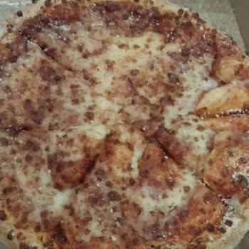 Domino's Pizza Parmesan Kenar Aldatmacası Ve Soğuk Ürün