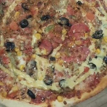 Domino's Pizza Parmesan Kenar Aldatmacası Ve Soğuk Ürün