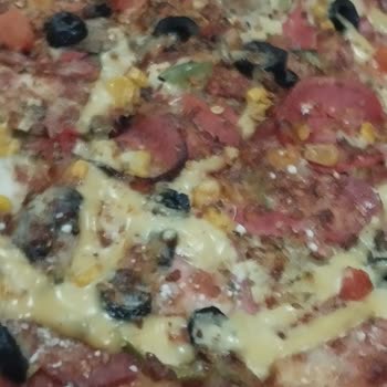 Domino's Pizza Parmesan Kenar Aldatmacası Ve Soğuk Ürün