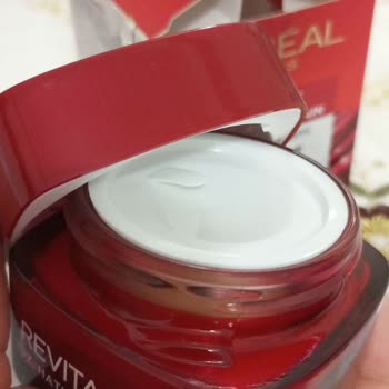 Revitalift Kremde Şaşırtıcı Bozulma