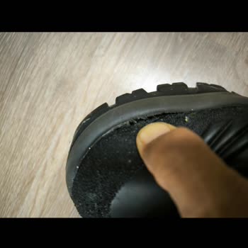 Grisport Trekking Botun Tabanı İlk Kullanımda Ayrıldı