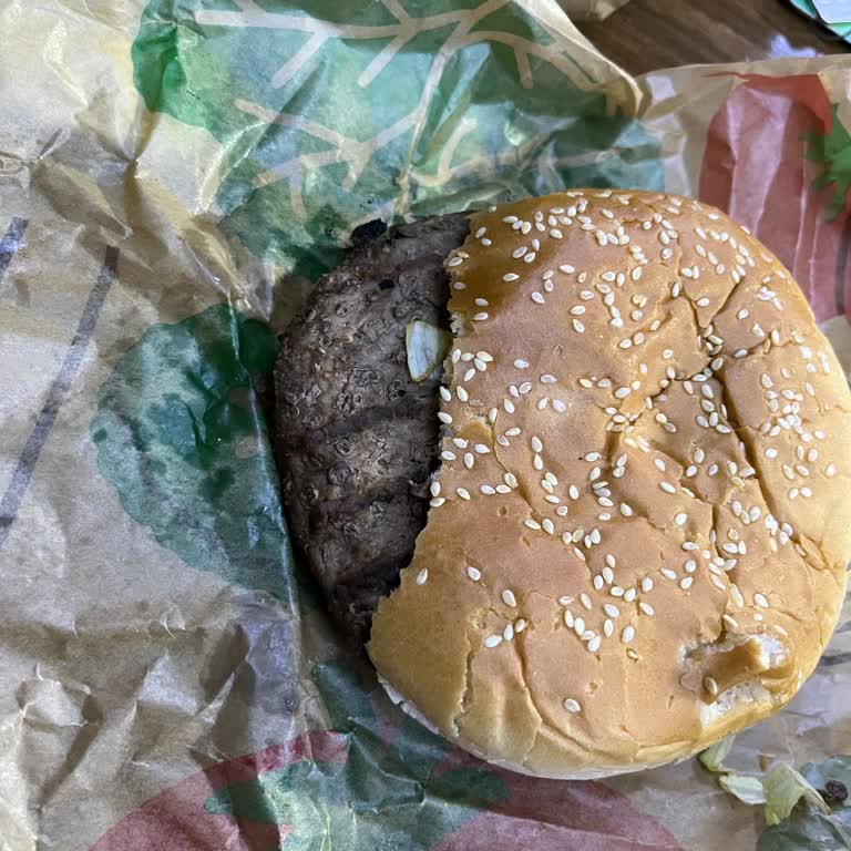 Burger King'den Eksik Ve Çiğ Sipariş Şoku