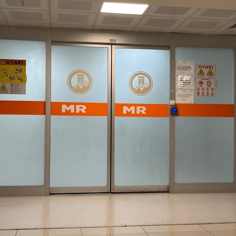 Acil Serviste Yaşanan İlgisizlik Ve Bekleme Sorunu