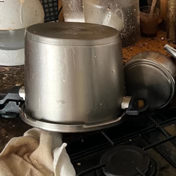 Fissler Düdüklü Tencere Faciası: Patlama Mı, Tahliye Mi?