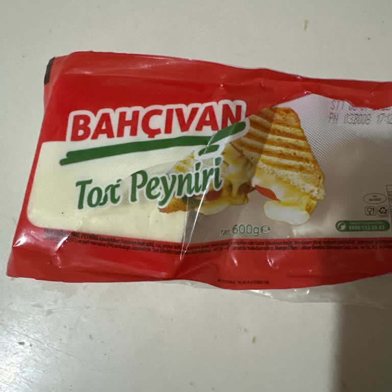 Bahçıvan Tost Peynirinde Gaz Ve Plastik Koku Şoku