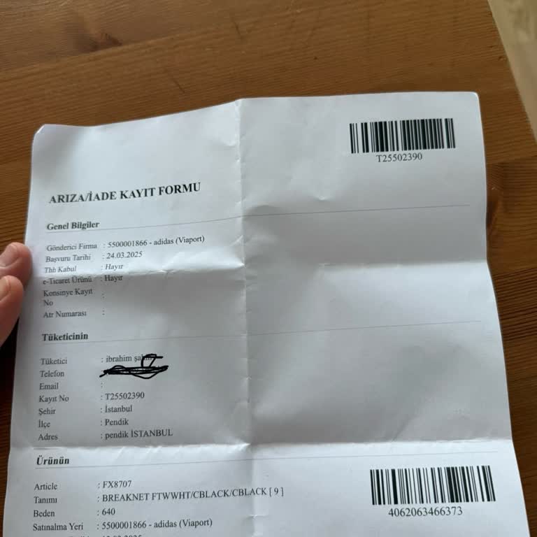 Alerjik Reaksiyon Yapan Ayakkabı Ve Yetersiz Müşteri Hizmeti