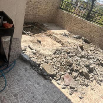 İstanbul Büyükşehir Belediyesi 4 Gündür Çözülmeyen Rögar Krizi
