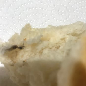 Mupa Taş Fırın  Ekmekten Yabancı Madde Çıktı!