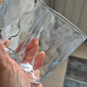 Bulaşık Makinesi Sorunu: Çizik Ve Kirli Bulaşıklar