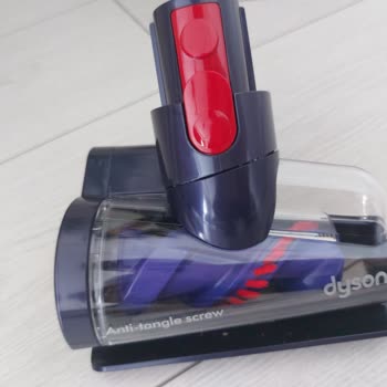 Dyson Sent Me the Wrong Accessories for My Gen5detect Absolute Prussian Blue