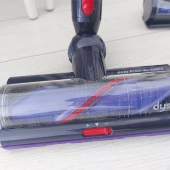 Dyson Sent Me the Wrong Accessories for My Gen5detect Absolute Prussian Blue