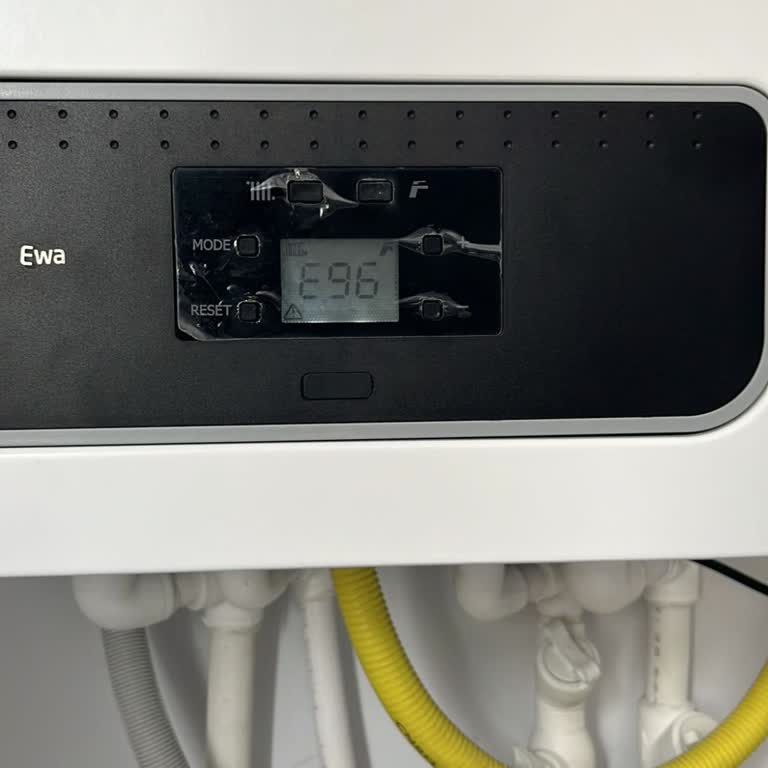 Warmhaus Kombi Arızası Ve Servis İlgisizliği