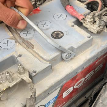 Garanti Kapsamında Olmayan Akü Problemi