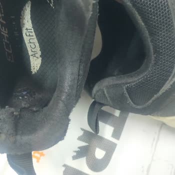 Skechers Ayakkabıda Erken Deformasyon Sorunu