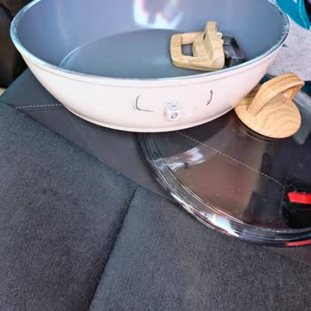 Karaca Züccaciye Refika Birgül Swiss Crystal Tava Ve Tencere Şikayeti