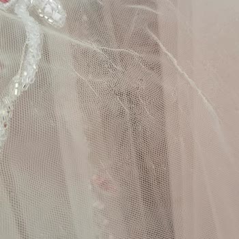 Kusurlu Elbise Ve İlgisiz Müşteri Hizmetleri