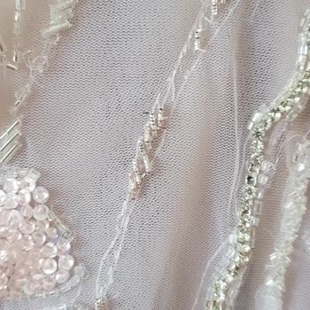 Kusurlu Elbise Ve İlgisiz Müşteri Hizmetleri