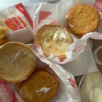 Eksik Malzemelerle Gelen Hamburger Siparişi
