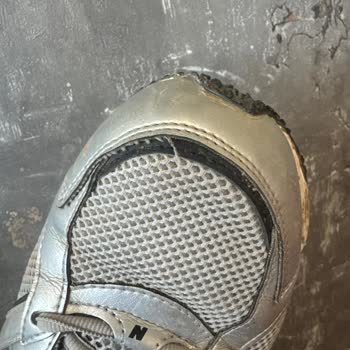 Ayakkabının Dikiş Problemi Ve Yetersiz Müşteri Hizmeti