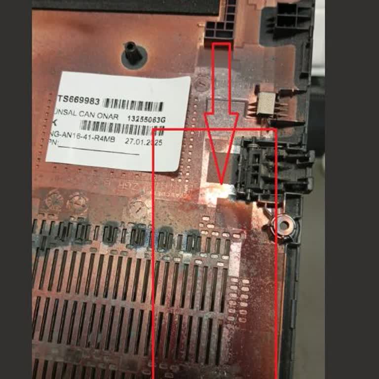 Acer Servisinde Yaşanan Anakart Sorunu