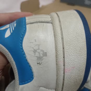 Adidas Ayakkabıda Erken Deformasyon Sorunu