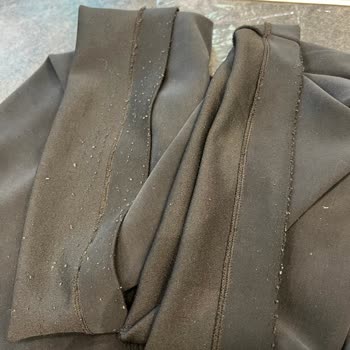 Yüksek Fiyatlı Eşofmanda Beklenmedik Tüylenme Sorunu