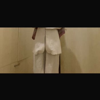 Moda Aksa Ürün Hem Boyalı Hem De Düğmeleri Kopuk Geldi!