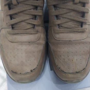 Skechers Ayakkabılarında Hayal Kırıklığı: 5 Ayda Yırtılan Su Geçirmez Ayakkabı