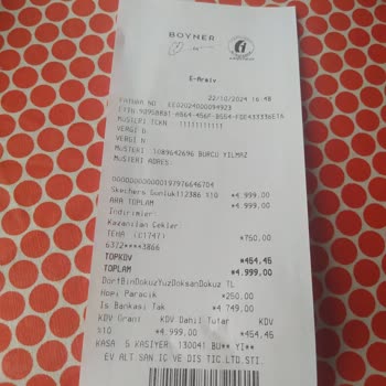 Skechers Ayakkabılarında Hayal Kırıklığı: 5 Ayda Yırtılan Su Geçirmez Ayakkabı