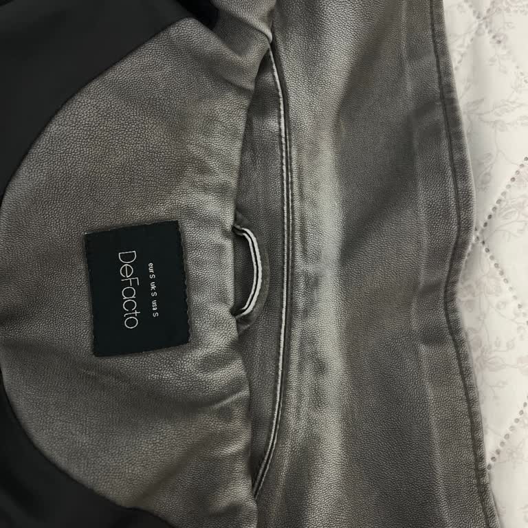 DeFacto Deri Ceket Renk Atması Ve İade Sorunu